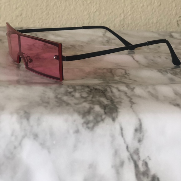 Rectangular Sunglasses www.sambellaspalace.com - Picture 6 of 8